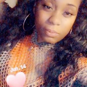 Meet your Posher, Debbi